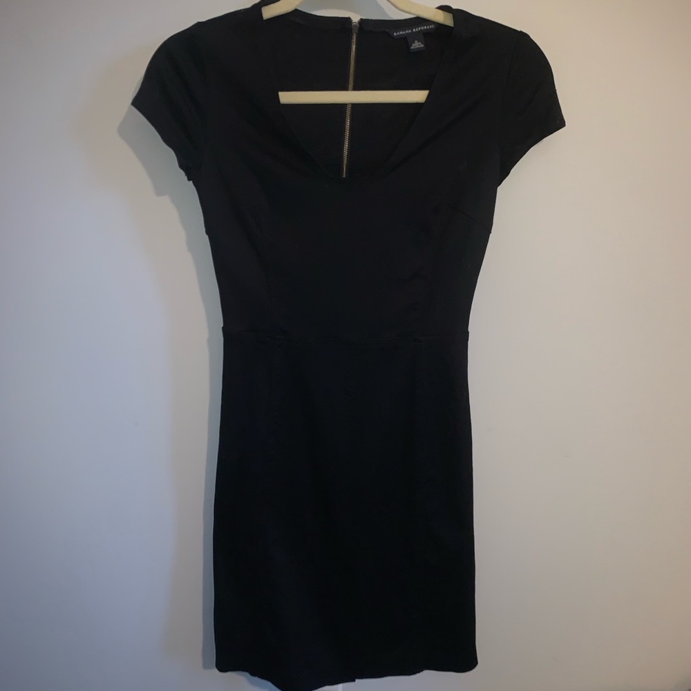 Banana Republic LBD with tight fit and scoop neck